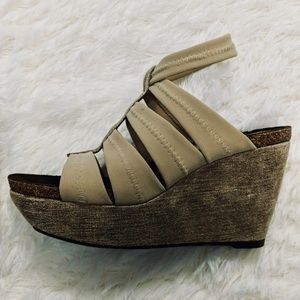 DONALD PLINER Cork Sole Wedges EUC 7.5